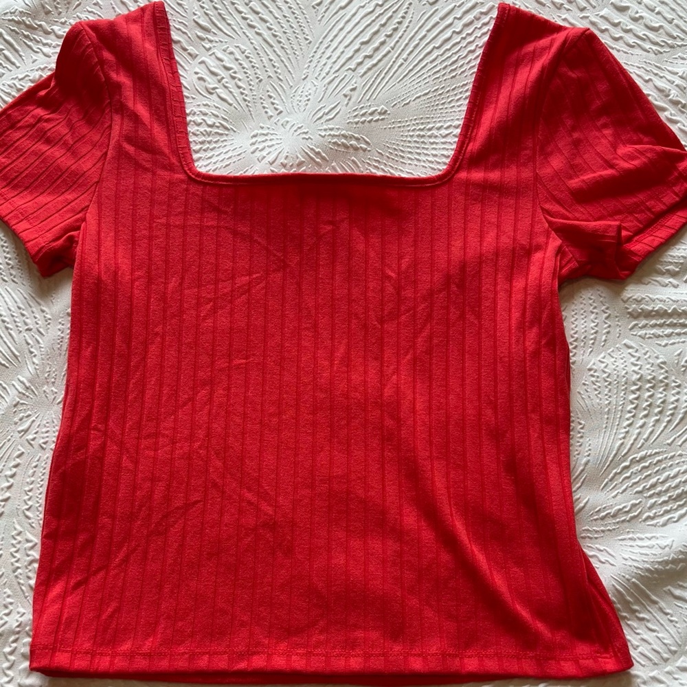 Abound Bright Coral Cropped Tee NWOT - Picture 3 of 4